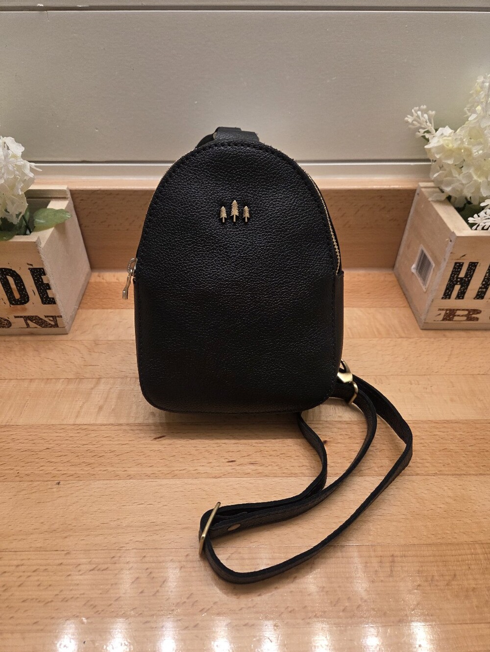 Portland Leather Sydney Sling Bag Black Pebbled Leather (Retired Design)